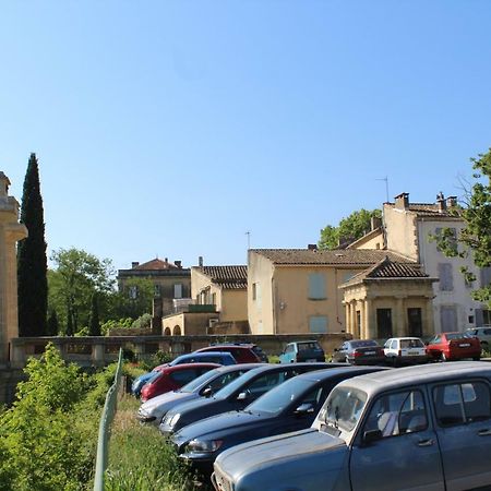 Appartement Au Pied Du Gardon. Remoulins Exterior photo